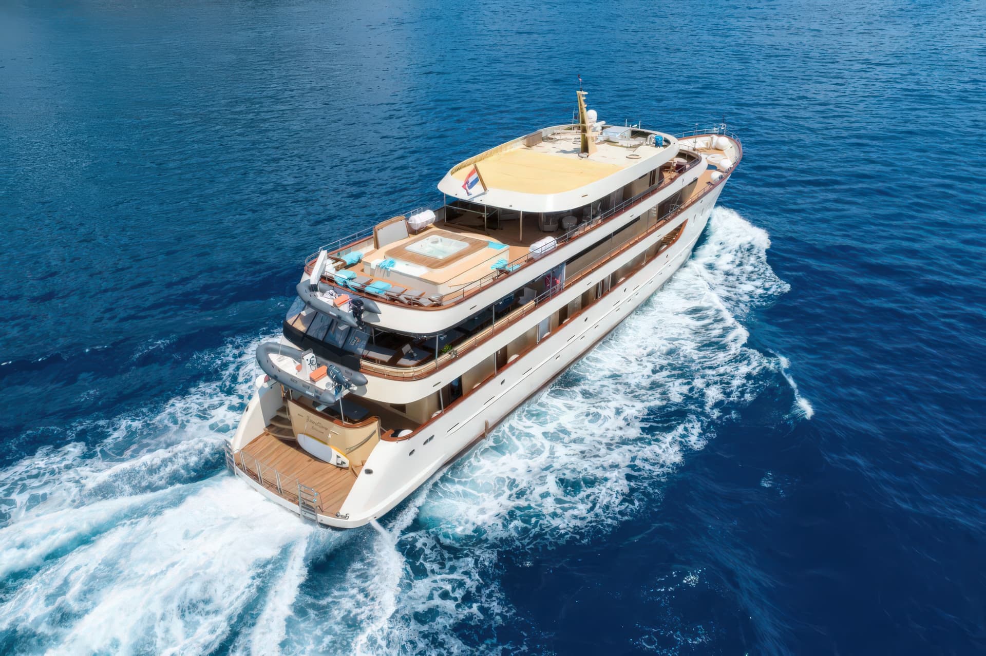 Private Yacht Charter