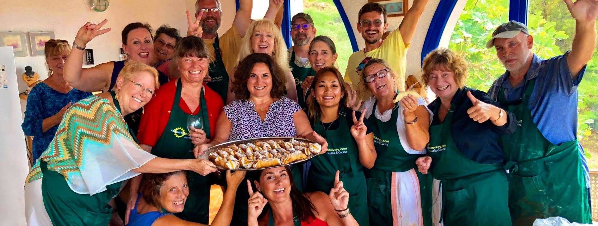 Freshly made Cannoli