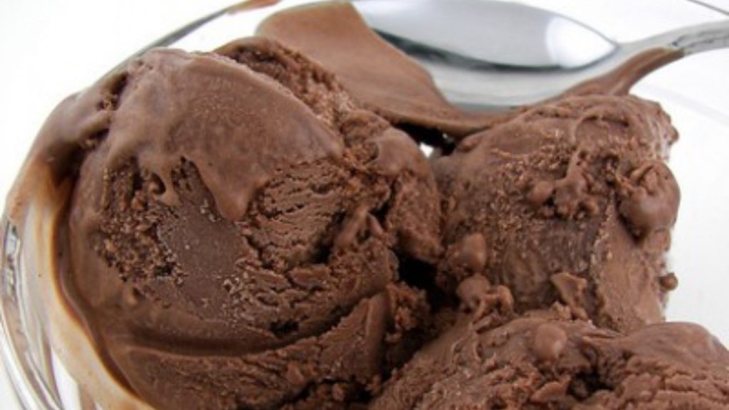 Dark Chocolate Gelato with Peperoncino and Cinnamon